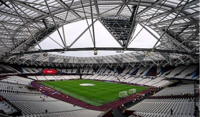 托特纳姆热刺在2019年拆除了现有的主场白鹿巷球场,_伦敦_体育场_座位