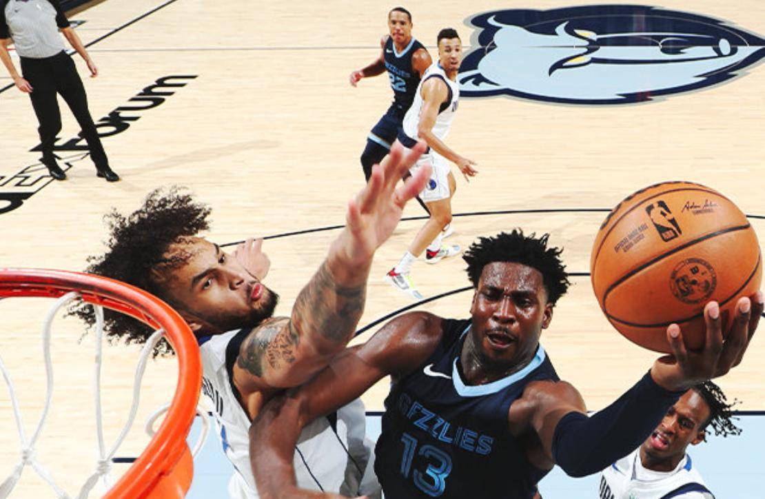 东契奇35 8 6,罗斯首发出战,小贾伦空砍41分_比赛_篮板_独行侠