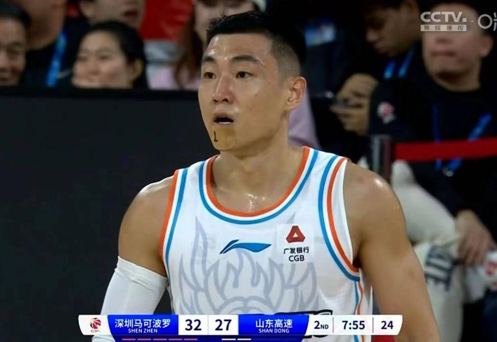 三分球17中0,深圳男篮暴击山东,贺希宁13 6 5 4打爆高诗岩!