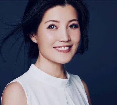 30年前红遍广东的主持人:陈维聪的刑期还剩一年,王怡斐拒绝复出_故事