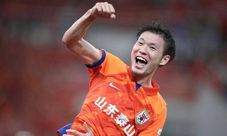 国足后腰不硬,李源一状态正好,国足右翼卫缺少,钟义浩,明天,唐淼等人