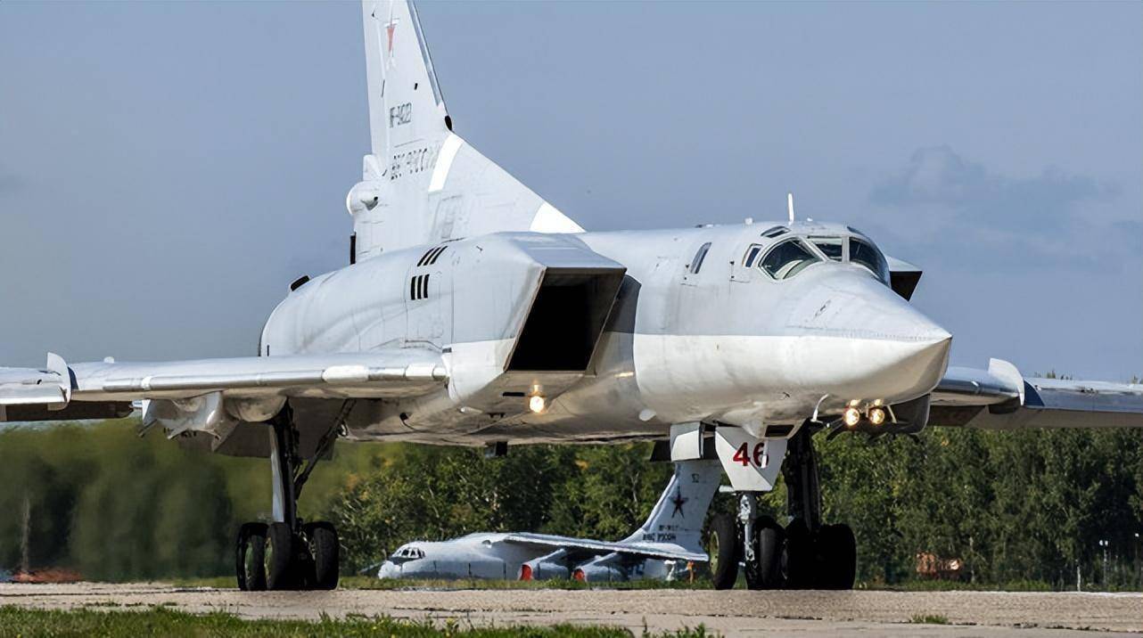 機在波羅的海執行例行飛行任務,有外國軍機伴飛_俄羅斯_航空部隊_遠程