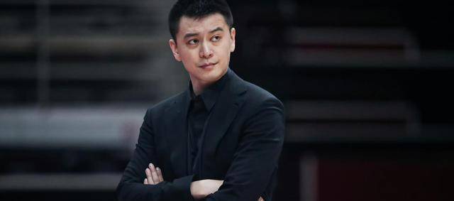 杨鸣正式回应摊牌,接手男篮形势反转,姚明亮剑态度_杨明_辽宁_个人