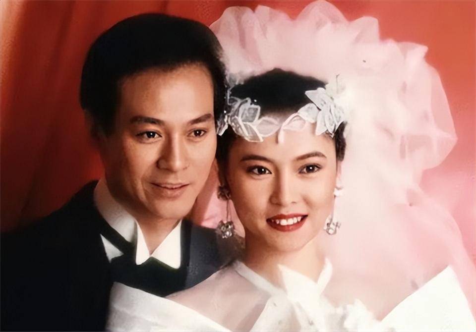 郑少秋老婆官晶华图片图片