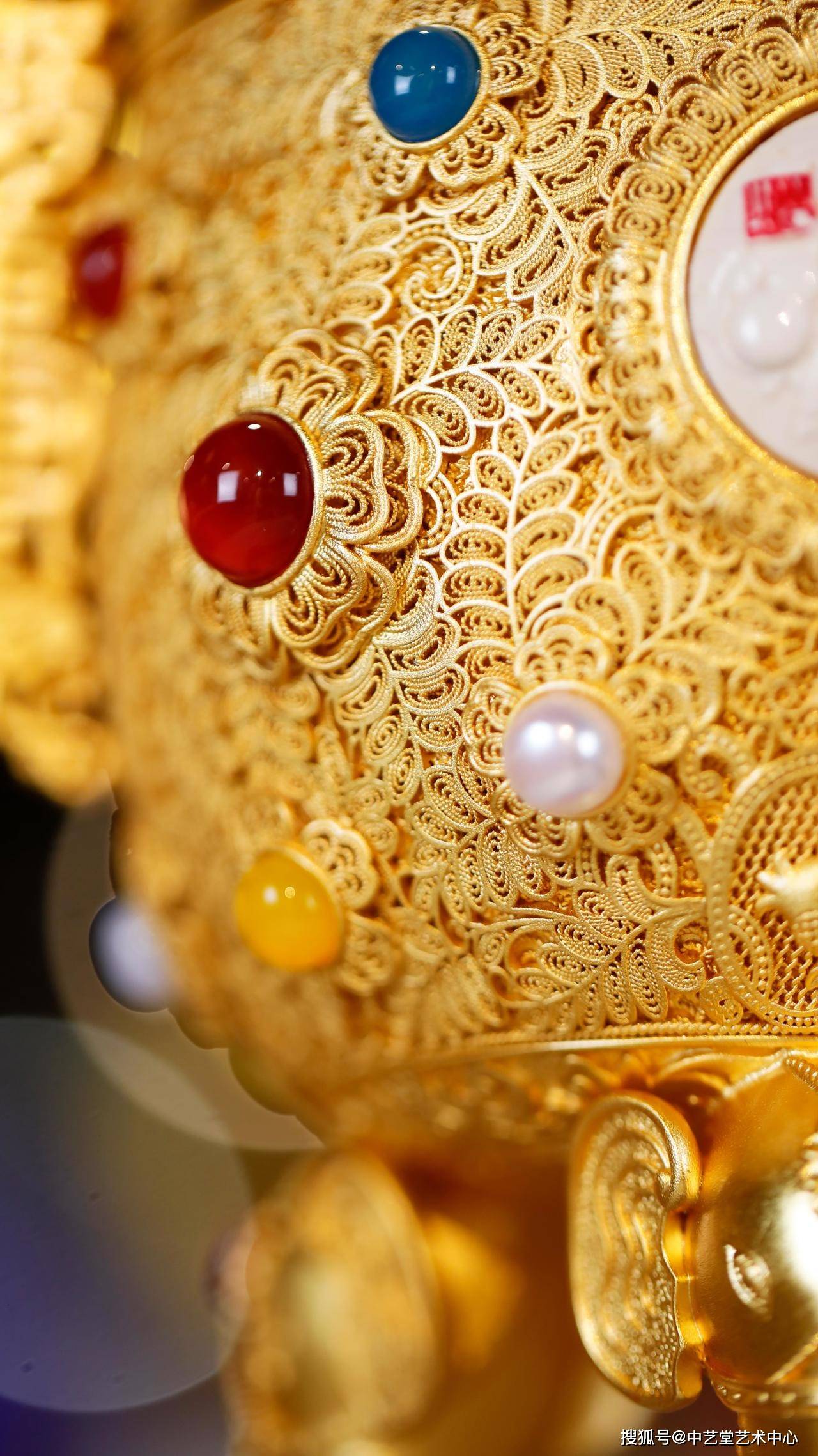 花丝镶嵌两代国大师巅峰巨制《万世繁荣·福尊》