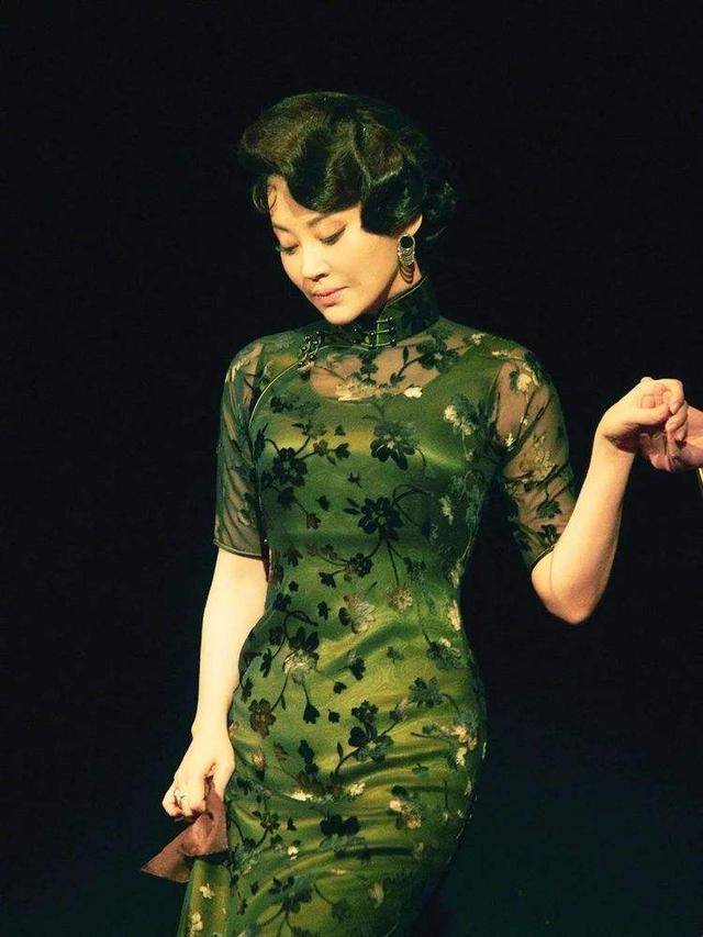 外表清冷温柔的她,凭借花样姐姐爆火,至今未生育,仍在追求幸福_许晴