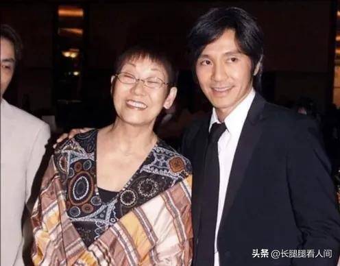 于文凤苦恋周星驰13年,转身便反目成仇,周星驰到底对她做了什么_对方