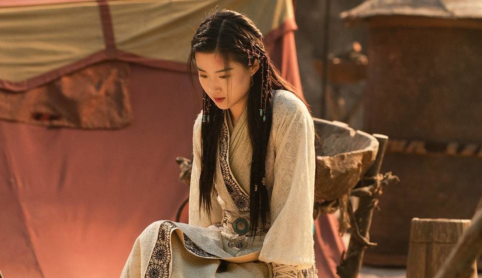 任敏一同主演的《玉骨遥》,到和杨超越丁禹兮联袂主演的《七时吉祥》