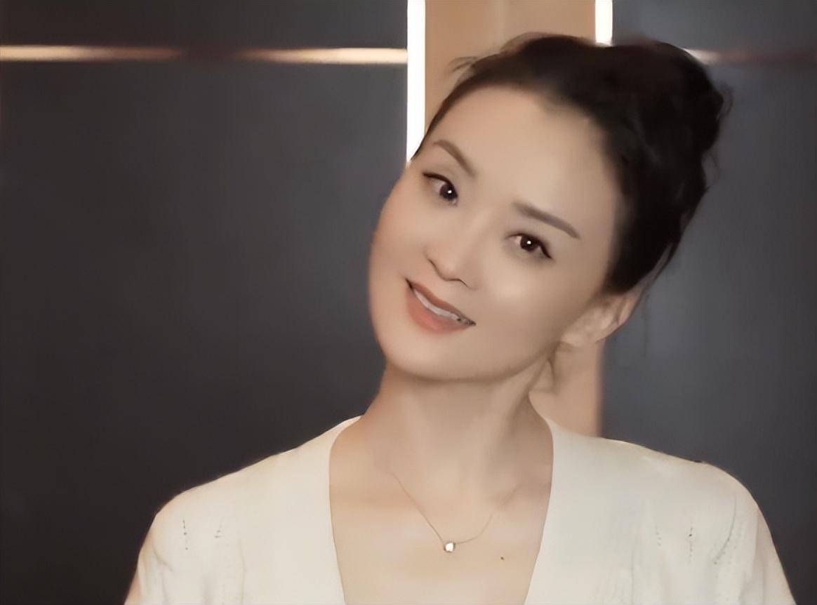 王艳:我心生欢喜无欲无求!