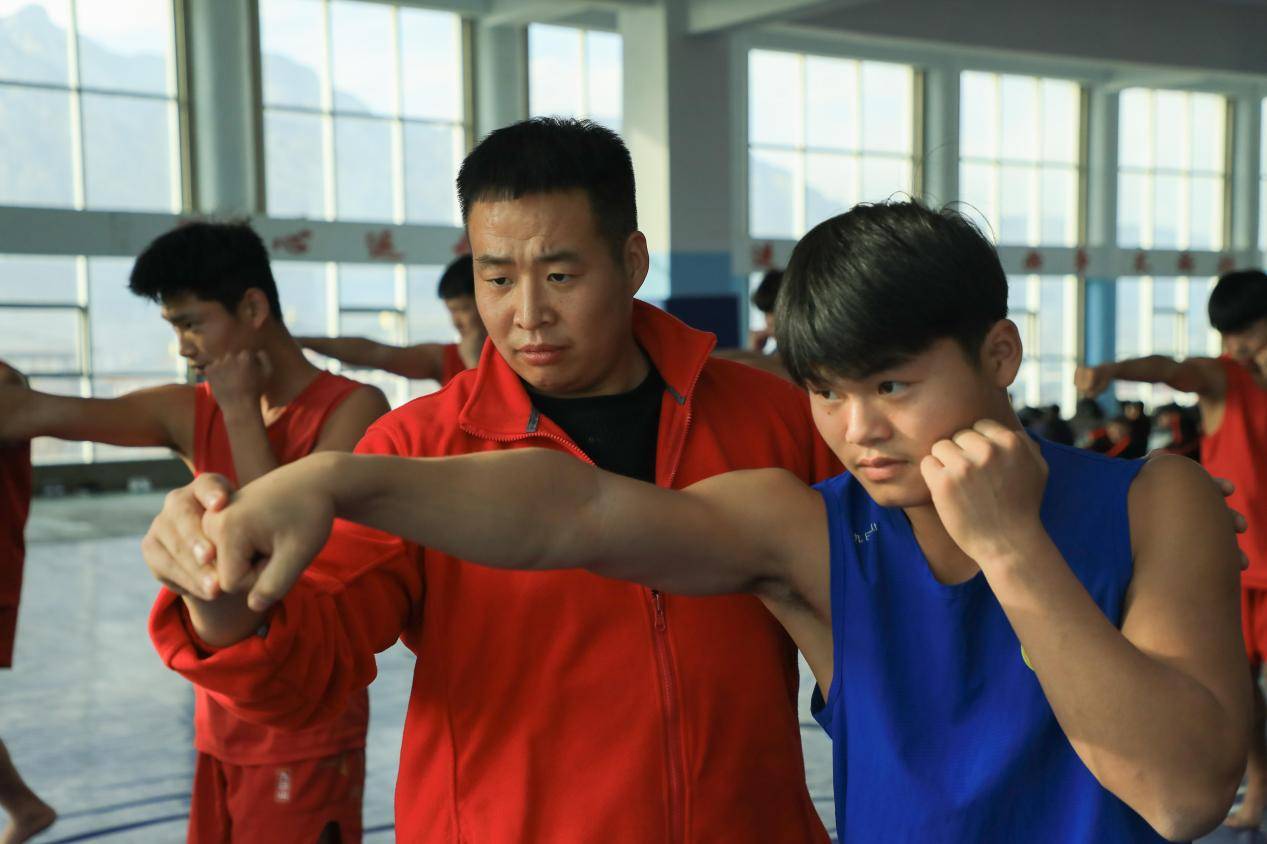 武术传授的并非是暴力_挑战_身体_未来的