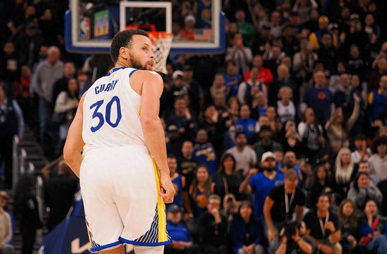 水花组合回来了!神奇的库里!名宿:他应该是goat之一!