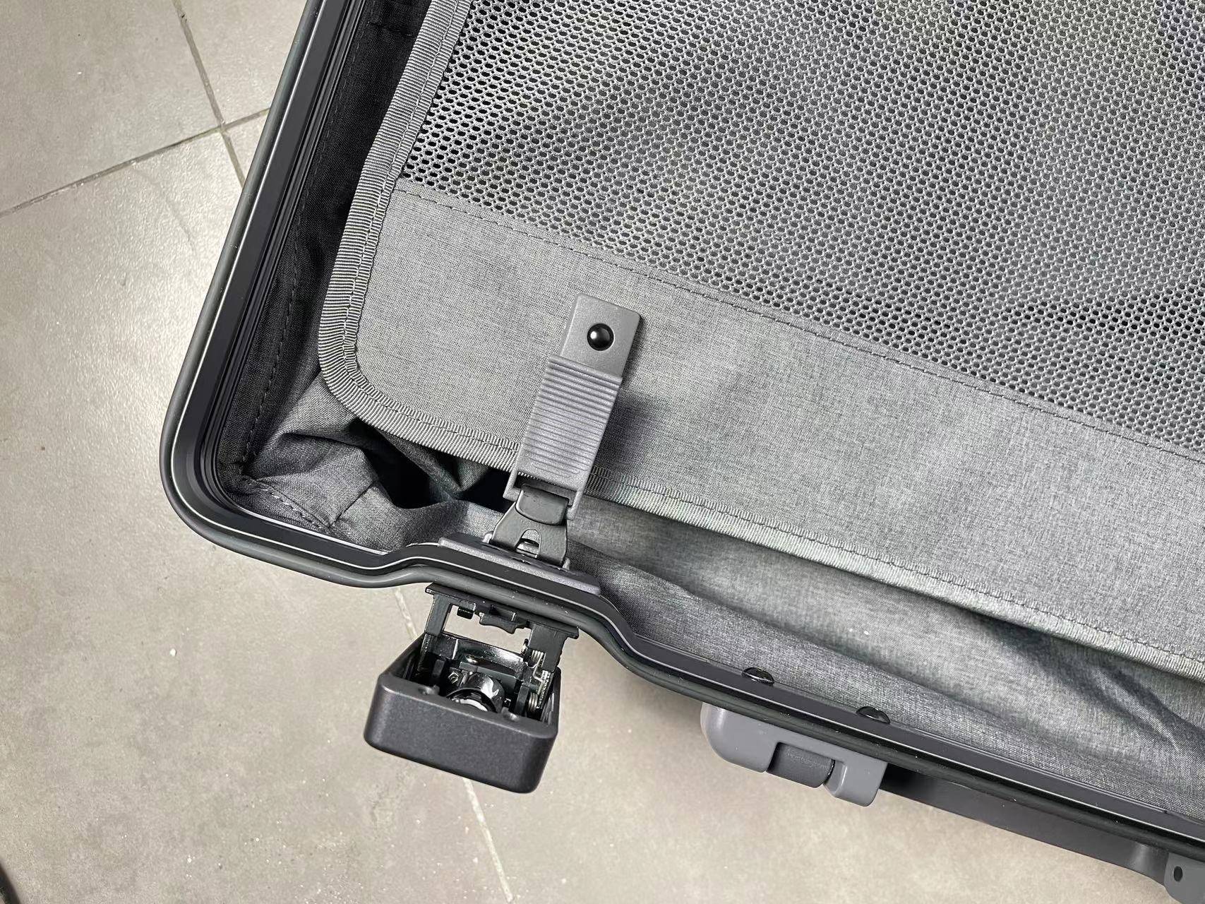 元旦要出行,高颜值高品质行李箱提前安排——地平线8号飞行家系列登机箱分享