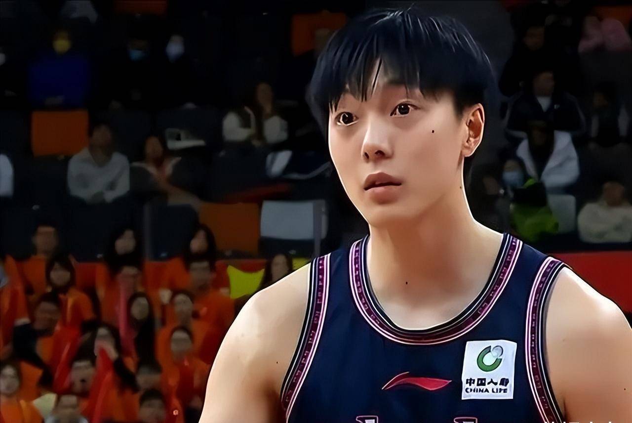 周琦复出8中1,威姆斯主场首秀,胡明轩23分杜锋采访用心_广东队_比赛