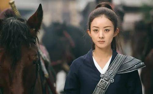 10年前相互比美,10年后各自难保_杨幂_刘亦菲_杨颖