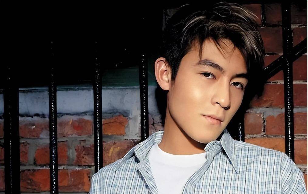 9位"老得快"的男星,个个惊为天人,却英年早衰,太可惜了_郭富城_吴彦祖