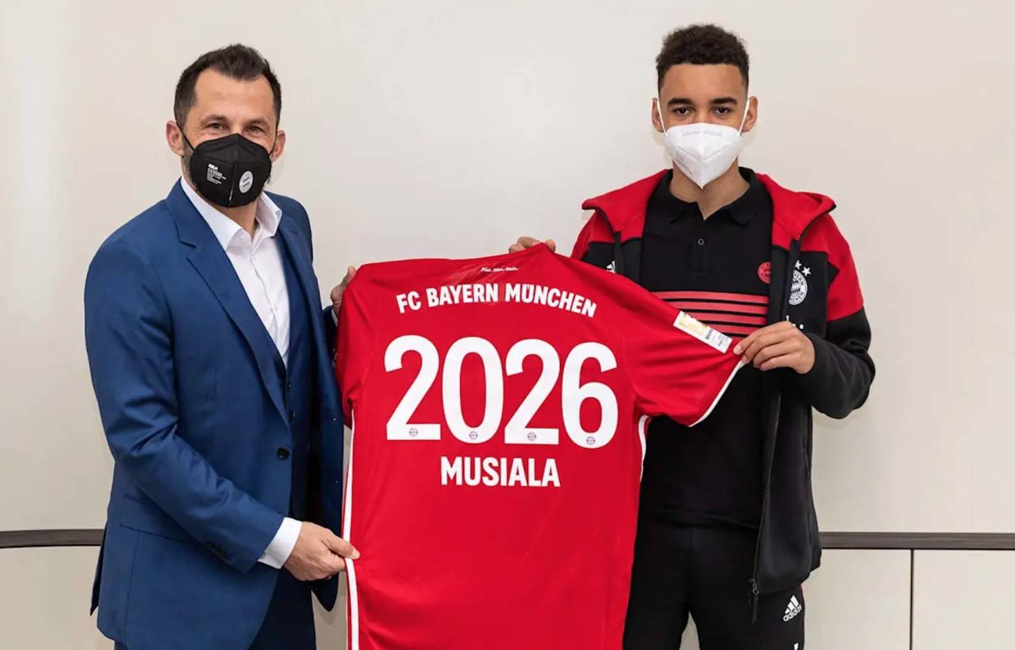 拜仁新星穆夏拉因智齿影响频繁受伤_球员_足坛_伤病