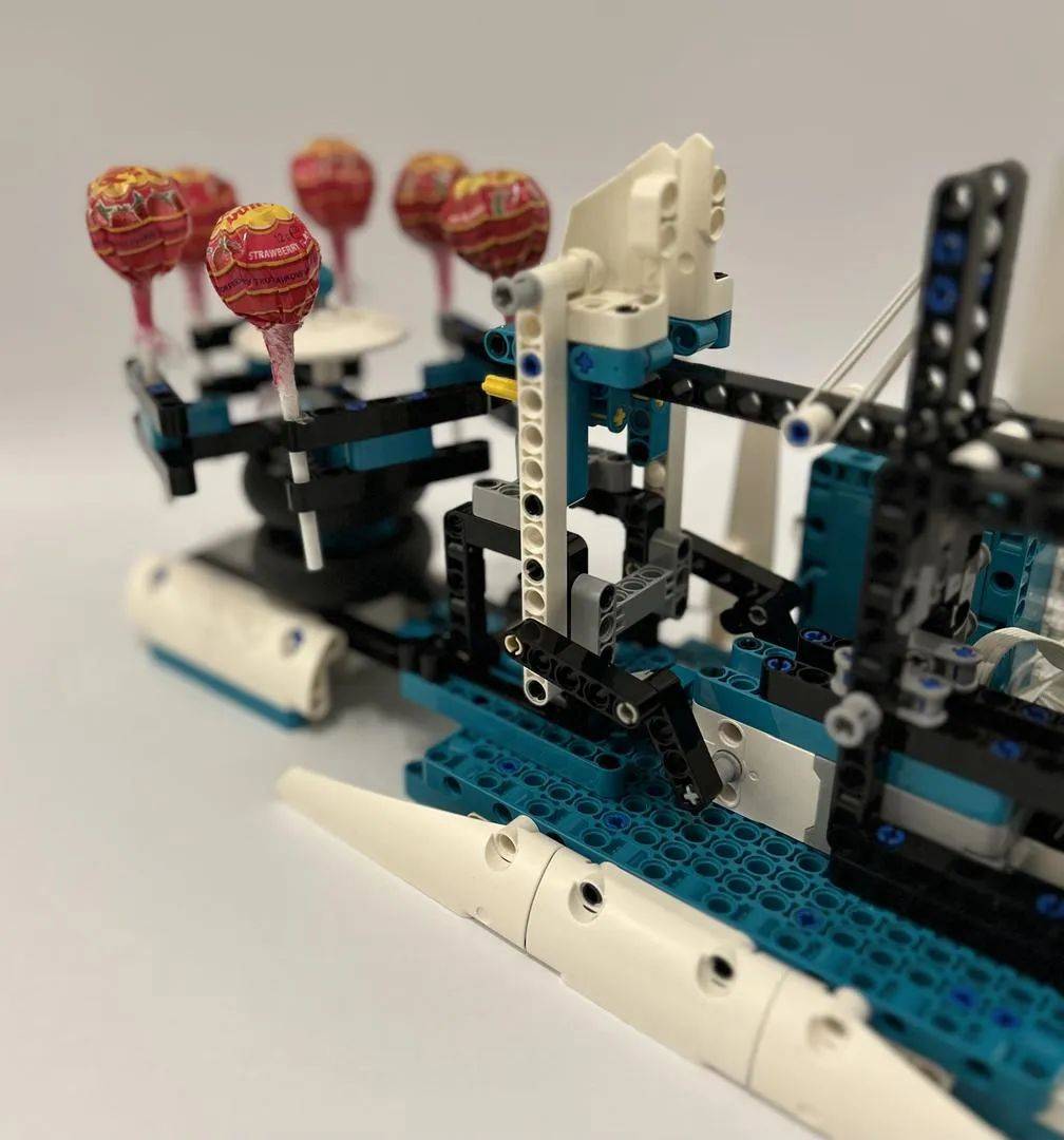 全员恶人的海地小横队出动—乐高优秀moc作品日赏【vol.