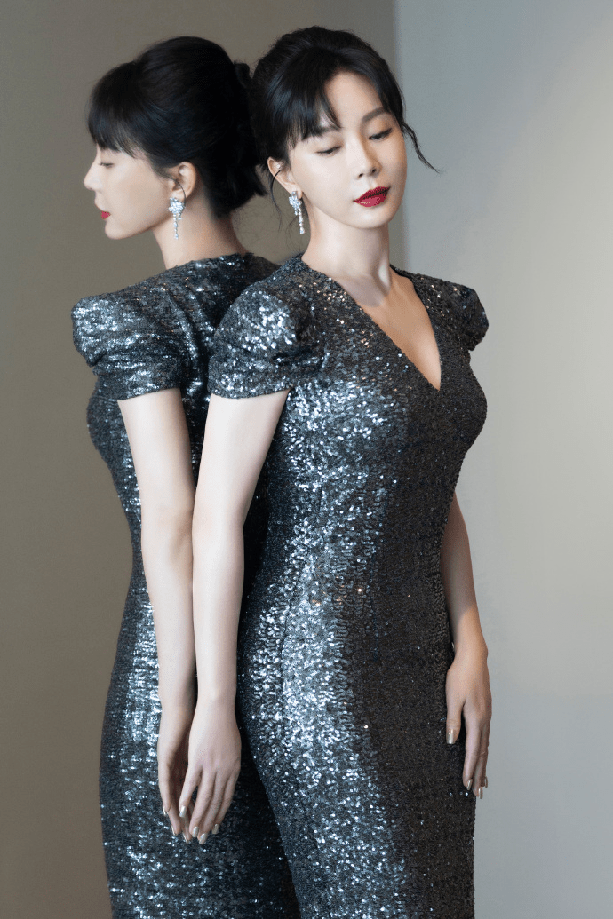 46岁陈数近照曝光,嘴巴歪斜疑过度动脸,网友:你的脸已没法看了