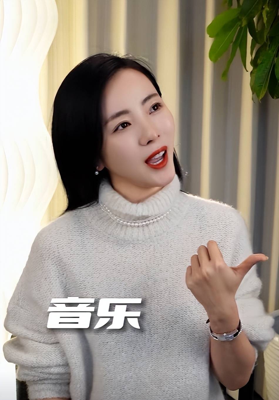 李思思:当一姐时也"emo",化解方法是反复听萧敬腾的《王妃》_情绪