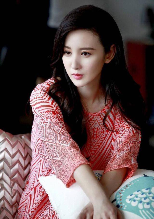 《安家》张乘乘:环球小姐冠军,因拍戏流产,演渣女其实是老板娘_张萌