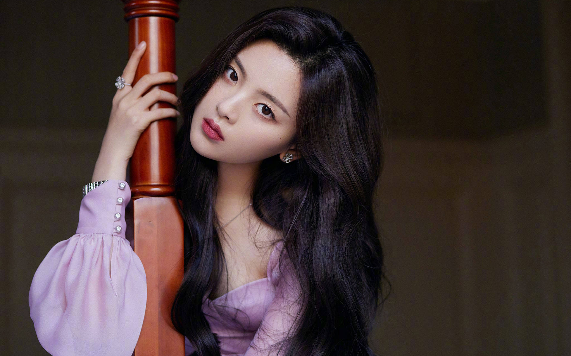 杨超越综艺"父女情"再掀波澜:赚钱为王,职业规划成空谈?_什么_cp_机会