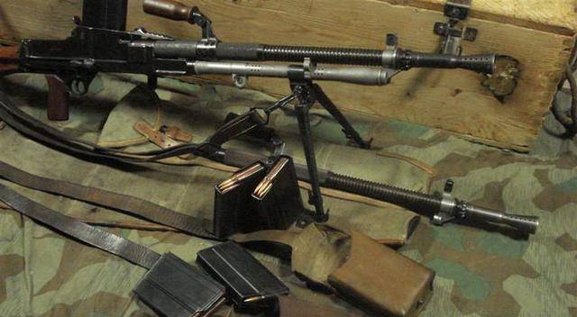 抗战时期,我军青睐有加的捷克式轻机枪,到底有何过人之处?