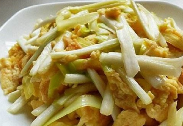 它的学名叫“洗肠草”,常吃能够给肠胃做大扫除,做法简单还营养(图2) 它的学名叫“洗肠草”,常吃能够给肠胃做大扫除,做法简单还营养(图2)