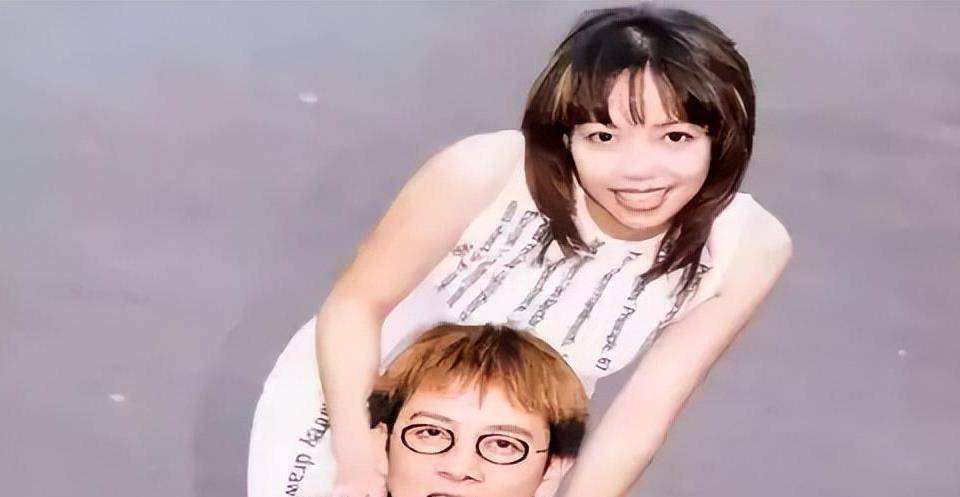 1997年的雨夜,张雨生因疲劳驾驶发生车祸,与黄慧玲天人永隔_妹妹