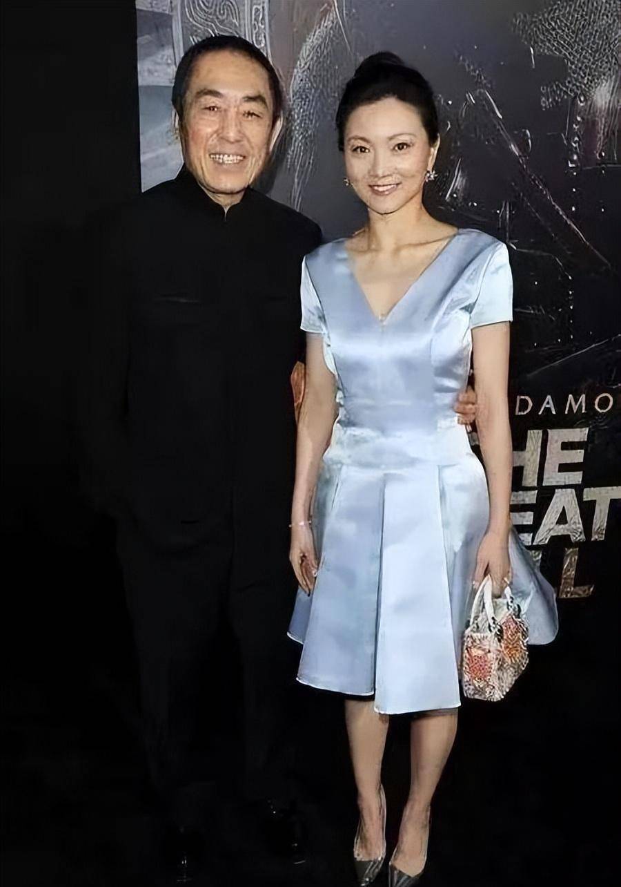 导演张艺谋的现任老婆图片