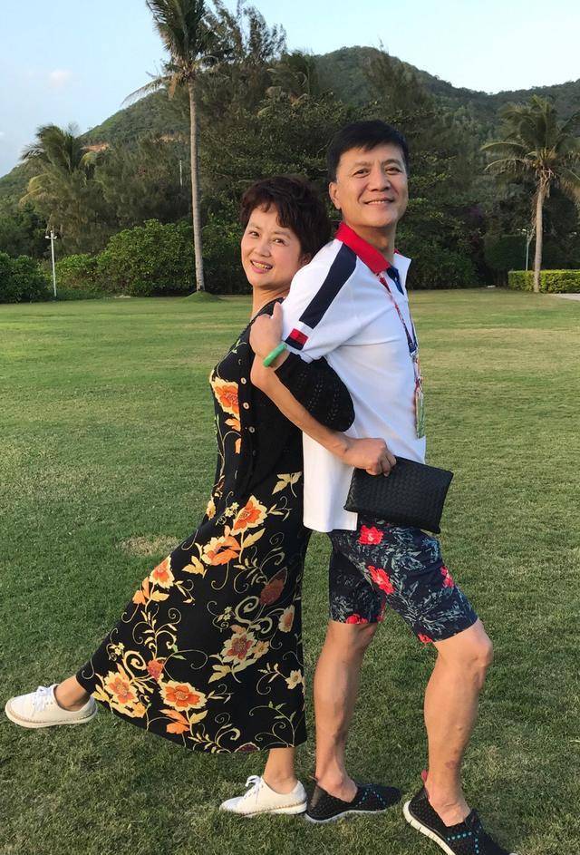 茹萍的女儿奚望:嫁演员郭晓然生一女,分手时母亲的心最痛_事业_家庭