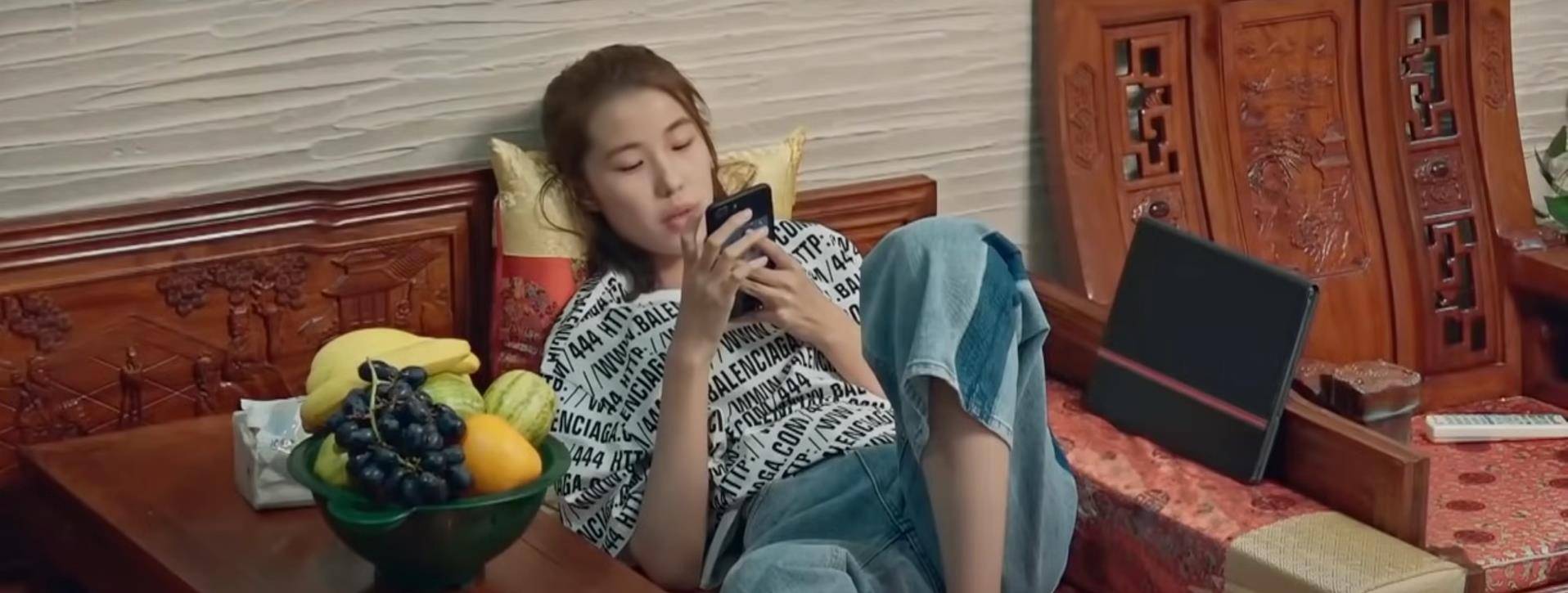 辽宁富二代刘思琦,吃饭靠人喂一天消费过10万,如今蜕变让人惊讶_女儿