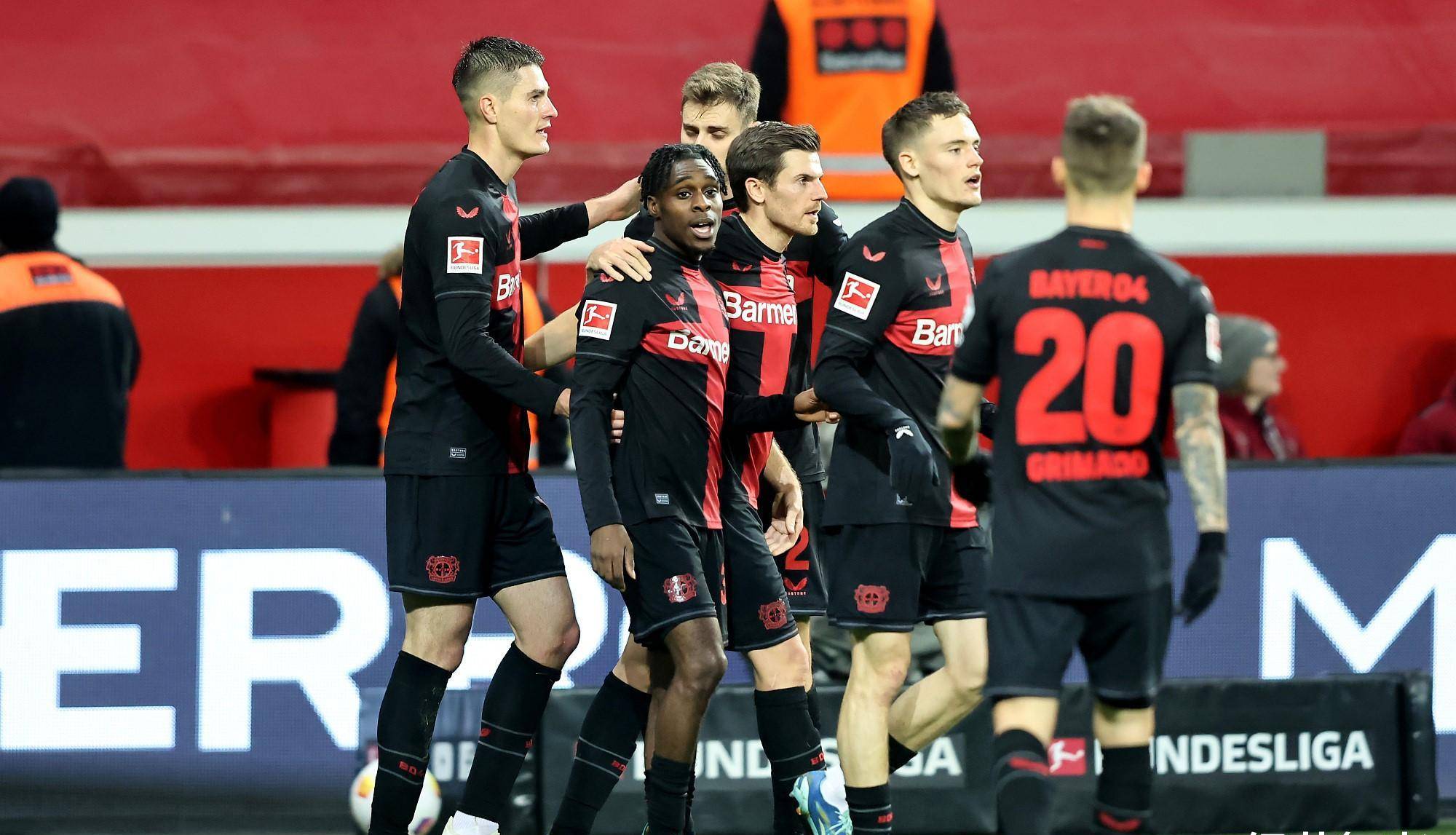 了,3连胜 25场不败,27岁神锋半场戴帽,拜仁11连冠悬了_希克_比赛_赛季