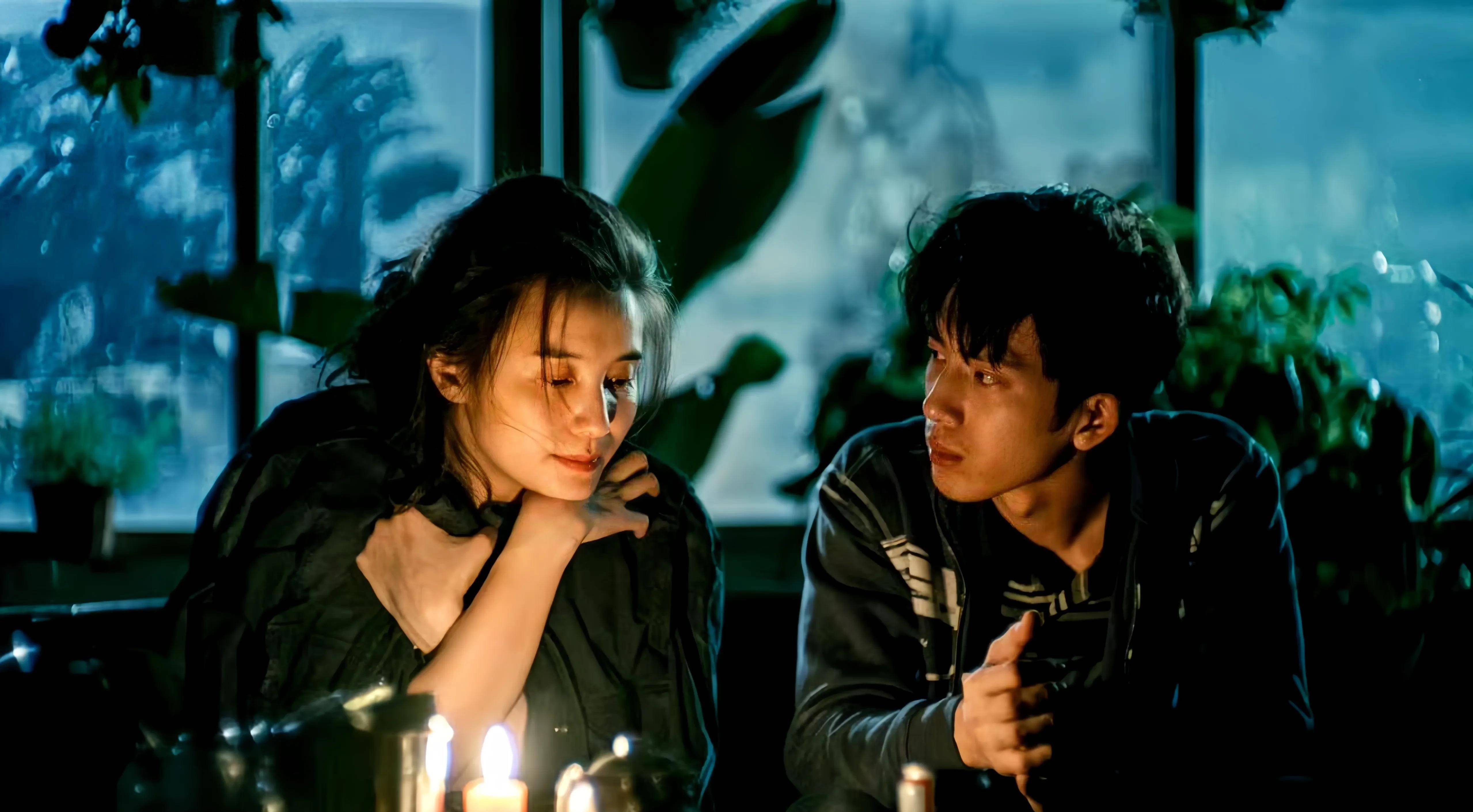 叛逆女孩和宋佳烫肩纹身烟雾缭绕!_时尚_形象_造型