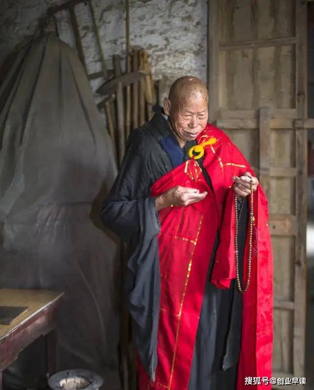 回顧:曾割肉救母的覺定法師,63年不食油鹽,靠一己之力建起寺廟_陳多興