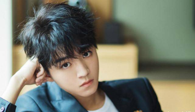 从国民弟弟到"票房毒药",王俊凯能否追赶上易烊千玺?_演技_徐峥_领域