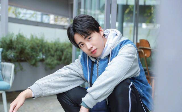 《漫游记》钟汉良郭麒麟成都之旅安静快乐,重庆之旅迎神秘女嘉宾_视频