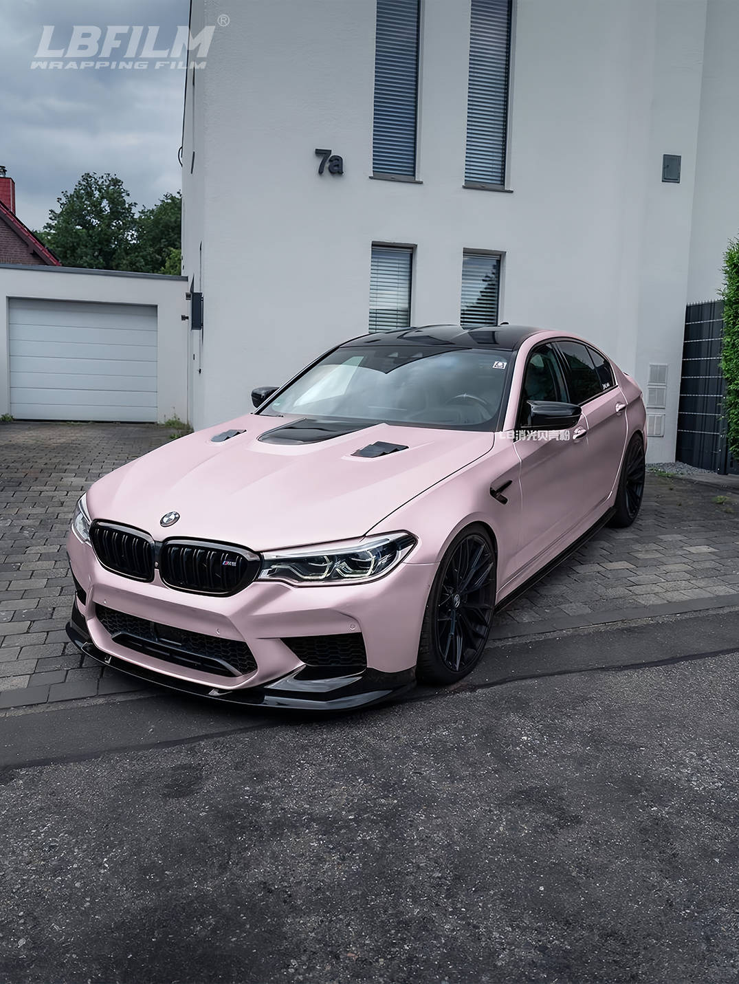 宝马lb改色膜消光贝壳粉,好喜欢这个低饱和的粉啊_粉色_颜色_少女