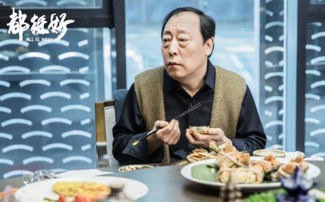 而刘奕君老师又接了新的片子,是一部叫《无处躲藏》的防诈骗电视剧