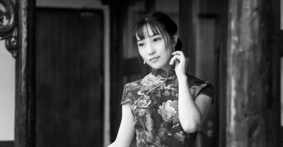 特务万国雄,男扮女装潜伏上海6年,与爱人白天姐妹晚上夫妻_陈筠_身份