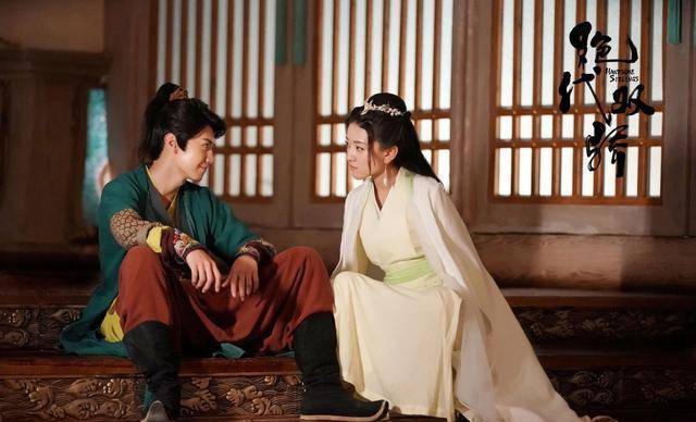 《绝代双骄》胡一天古装初体验,无惧m字额剃发演完美花无缺_古装戏