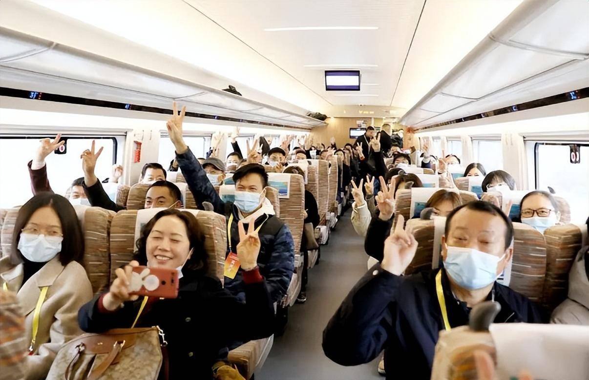 中国客流量那么大，为何高铁却夜间停运?这真不算资源浪费吗？(图6)