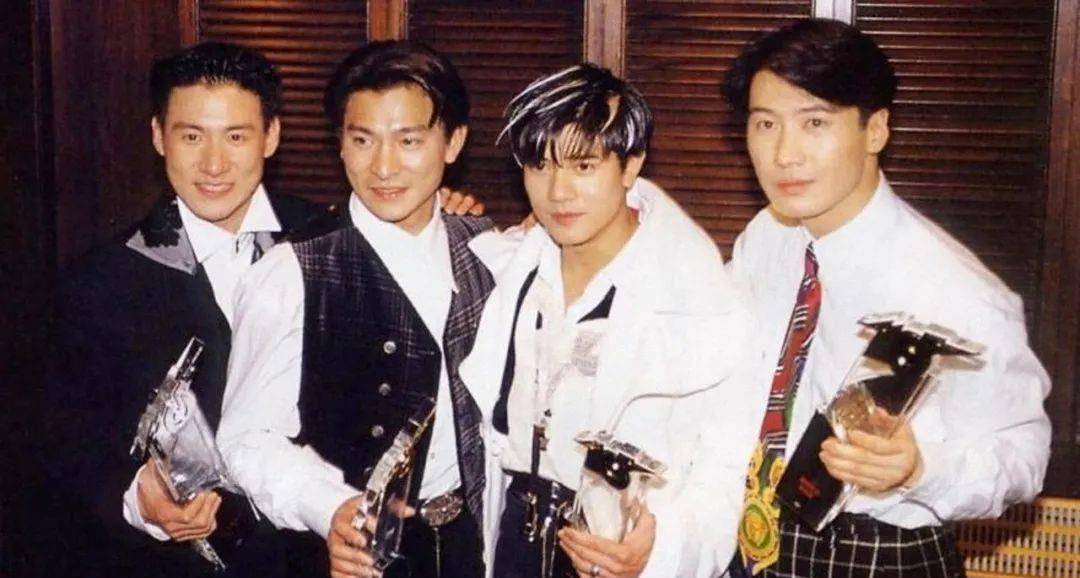 90年代十大劲歌金曲,四大天王张学友刘德华黎明郭富城,谁更强?