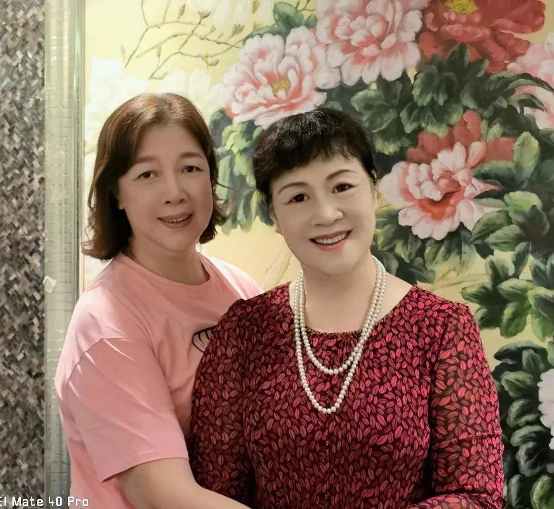 陈亚琼与半世纪前的队友欢聚鹭岛,七十年代福建女排之心不会老_陈石