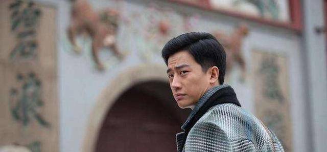 《黎明前的暗战》和《猎人》,黄轩主演的谍战剧,值得推荐吗?