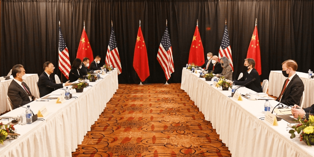 和美国谈军控,俄方拒的干脆利落,顺便帮中国,把包袱转给了英法