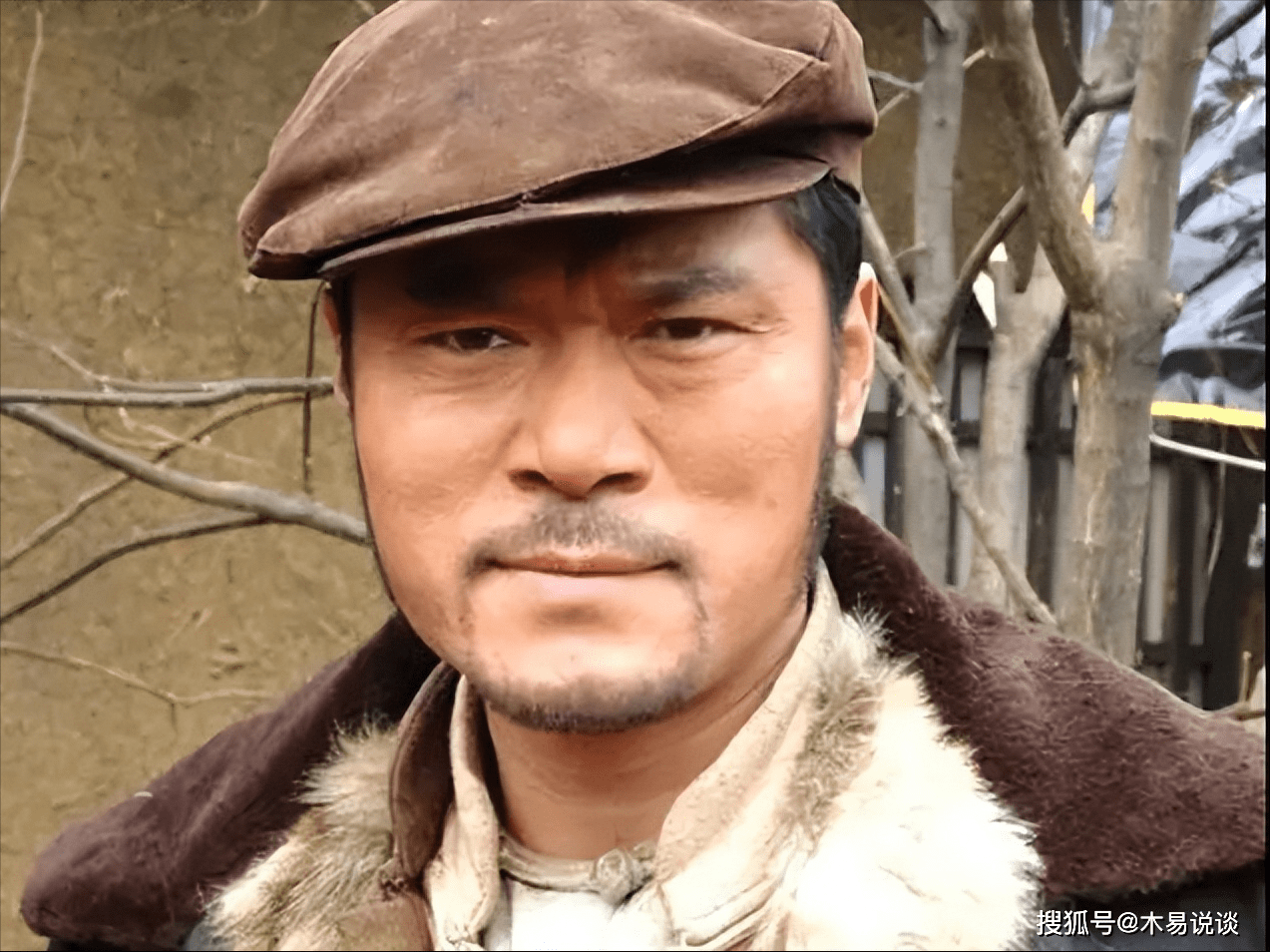 《铁道游击队》赵恒煊:走红不忘糟糠妻,单身父亲是他一生的痛_刘颖