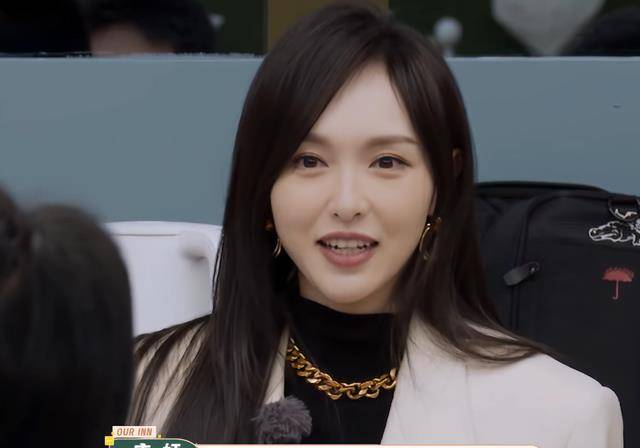 39岁唐嫣综艺首秀开播,表情崩了引争议,营销方式被群嘲!