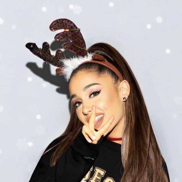 甜美流行小公主 ariana grande 的圣诞歌曲_音乐_歌词_单曲