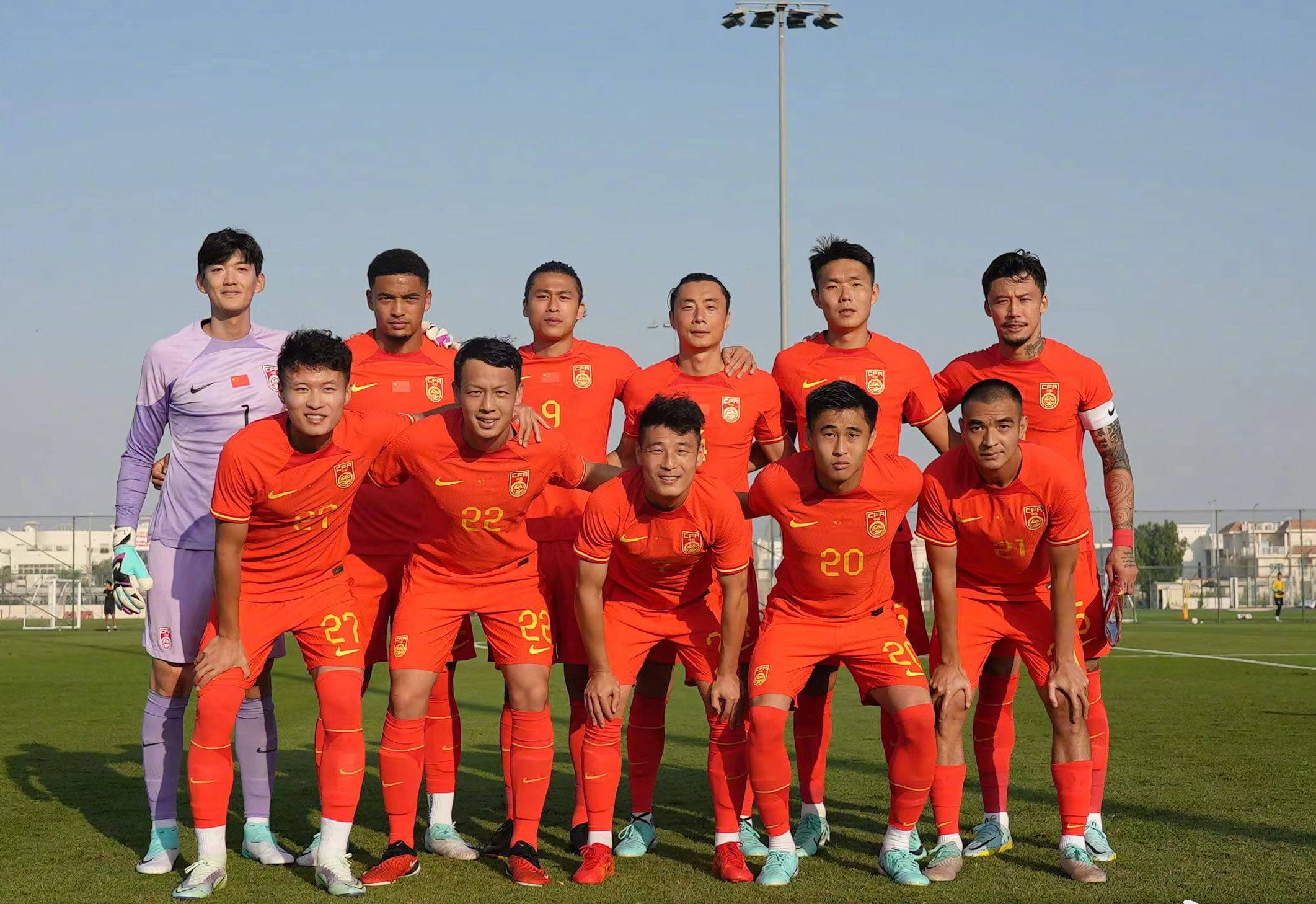 国足vs中国香港,cctv5无直播,武磊等中超球员元旦别添堵_海港_山东