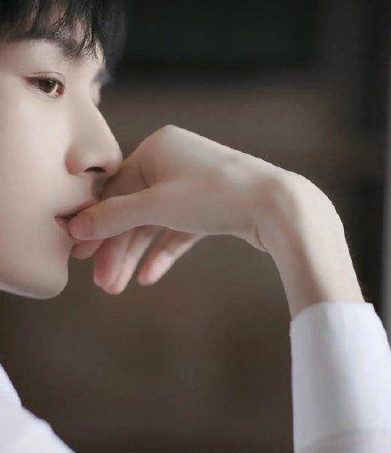 成毅的手居然这么好看!你注意到了吗?_少年_全员_双手